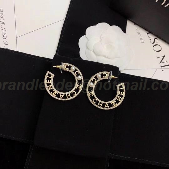 Chanel Earrings 670